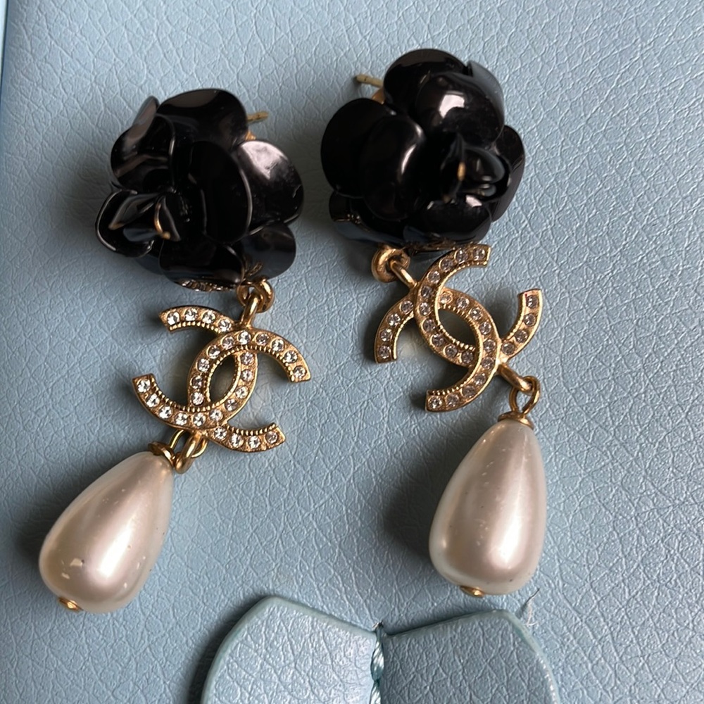 Chanel CAMÉLIA earrings purchased SOHO, NYC Chanel